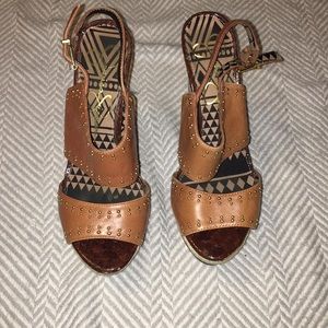 Jessica Simpson Wedges